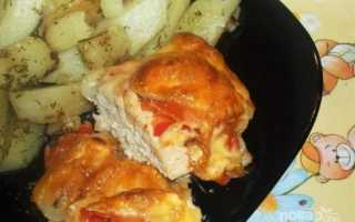 Куриная грудка под шубой в духовке с грибами и сыром — пошаговые рецепты с фото.