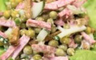 Салат с сухариками — 20 очень вкусных рецептов приготовления